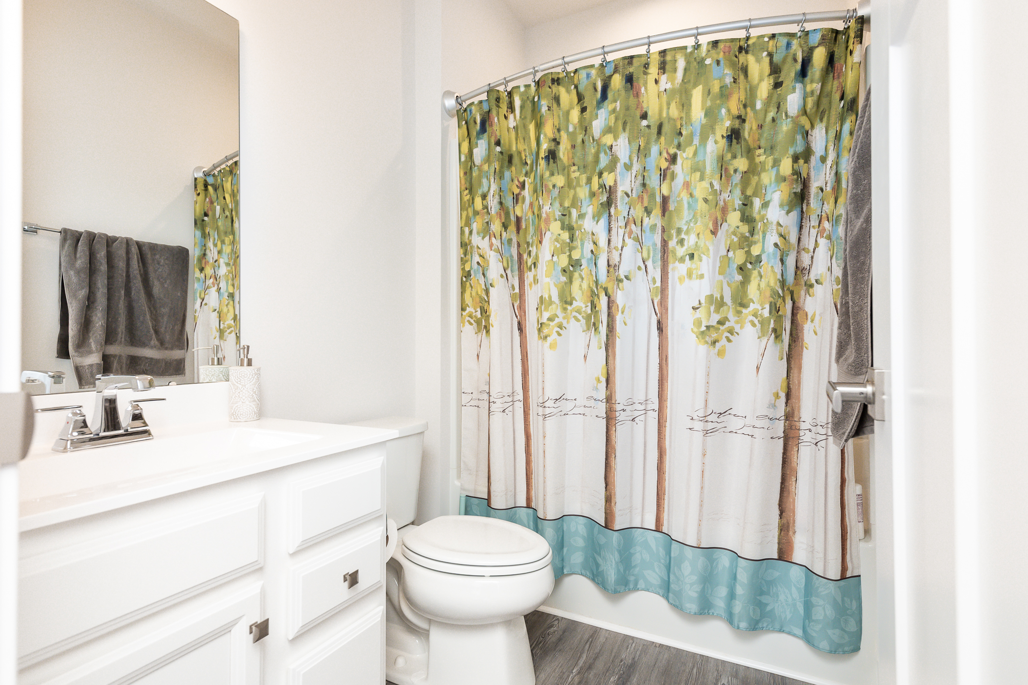 Bathroom — 517 Spokane Dr